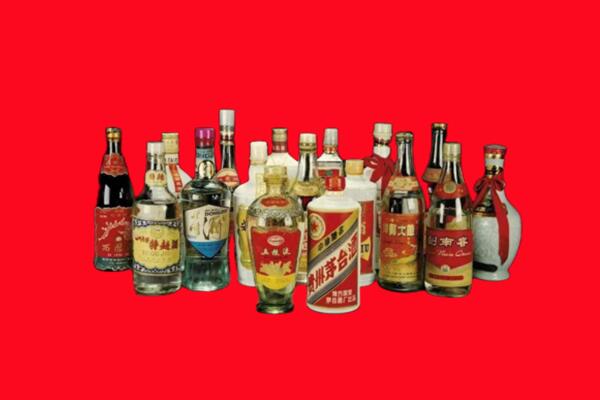 伊犁乌苏市回收十八老酒.jpg